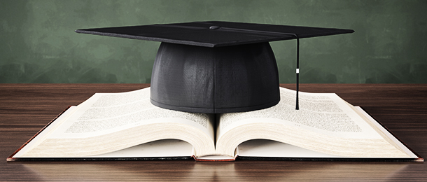 Thousands of advisers are in danger of not being able to practice beyond 2025 as they have failed to update their education details on the FAR.