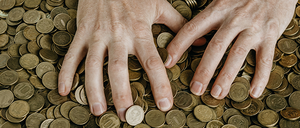 SMSF members cannot group together lump sum payments, but can manage how they are made to minimise the tax treatment.